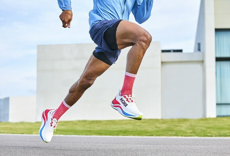 20partners 2023_1115_HOKA_S24_ANOMALY_DS_BA_M_SKYWARDX_2895 The rapid rise of HOKA – and what we can learn from it Journal  physical retail branding 