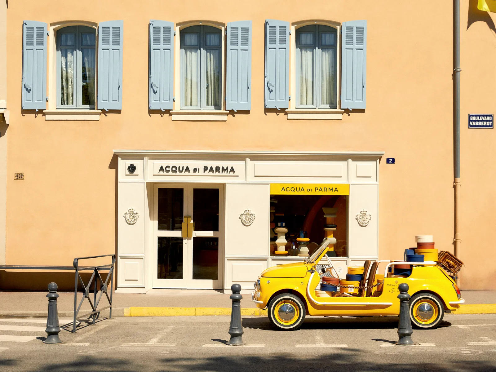 20partners Acqua-di-Parma-Saint-Tropez-8 Making space count: Which brands are doing it best this summer? Journal pop-ups experience