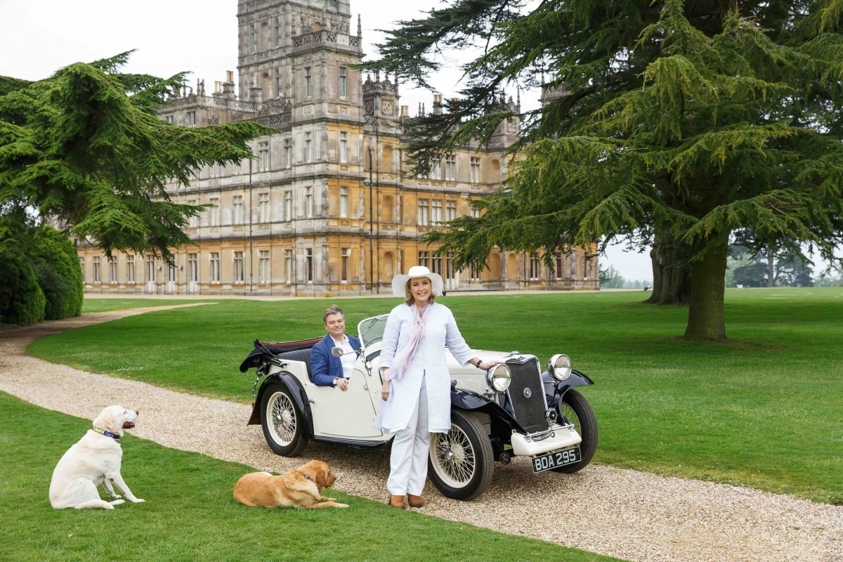 20partners Lord-and-Lady-Carnarvon-Castle-WEB Highclere Castle Gin launches in Travel Retail with 2.0 & Partners Journal  Highcelere Castle Gin 