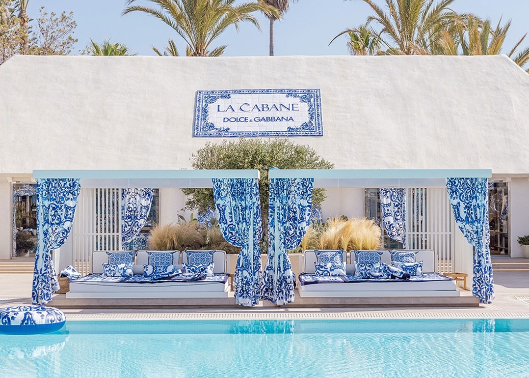 20partners dolce-and-gabbana-resort-2024-marbella-la-cabane-03-1 The Real Value of Branding: How great storytelling makes a difference in modern luxury Journal  luxury branding 